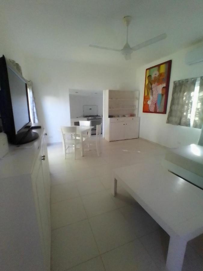 Beach Hotel Casa Nina 라스테레나스 외부 사진
