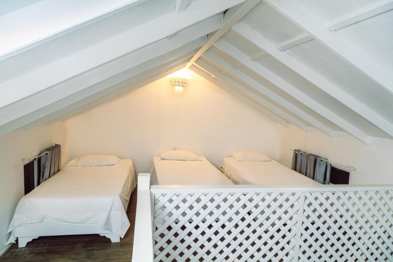 Beach Hotel Casa Nina 라스테레나스 외부 사진