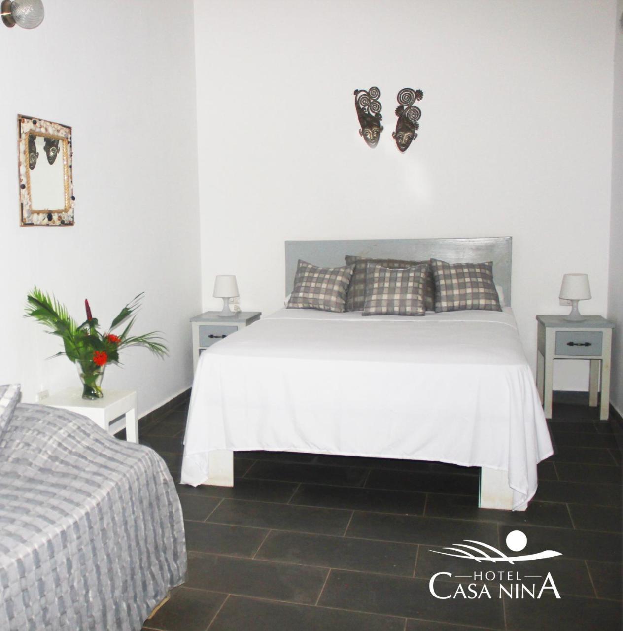 Beach Hotel Casa Nina 라스테레나스 외부 사진
